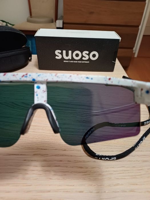 Oculos de sol desportivos