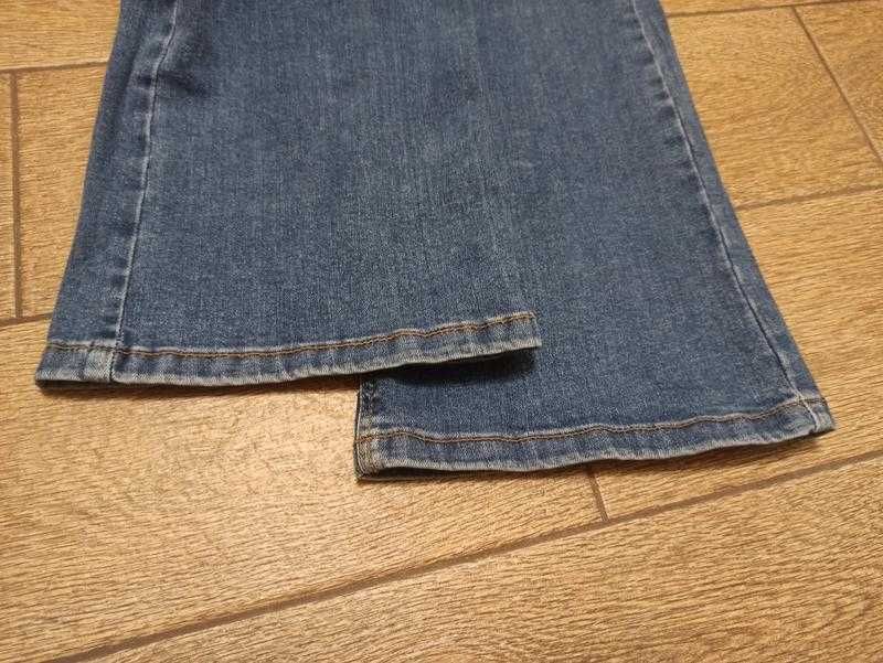 Джинси кльош на високу дівчину