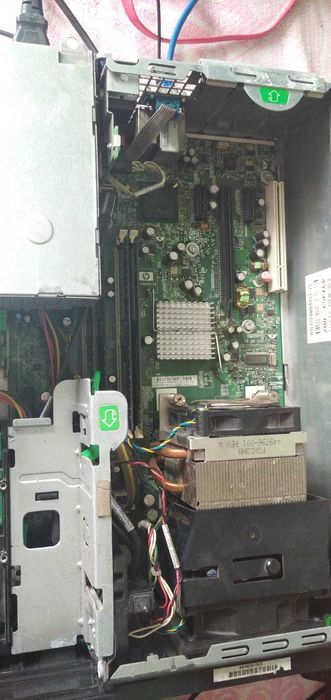 Системник HP 7800, Q8300 4 ядра, 2ГБ оперативки, 250ГБ винт