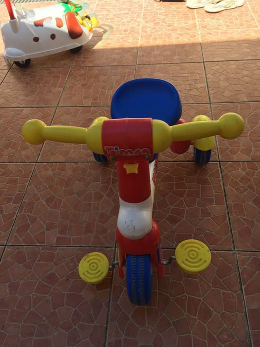Triciclos em bom estado