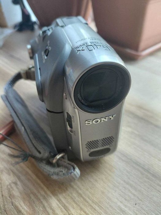 Видеокамера SONY Handykat DCR _HC17E
