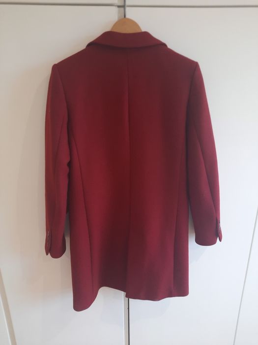 Sobretudo vermelho de fazenda da Zara