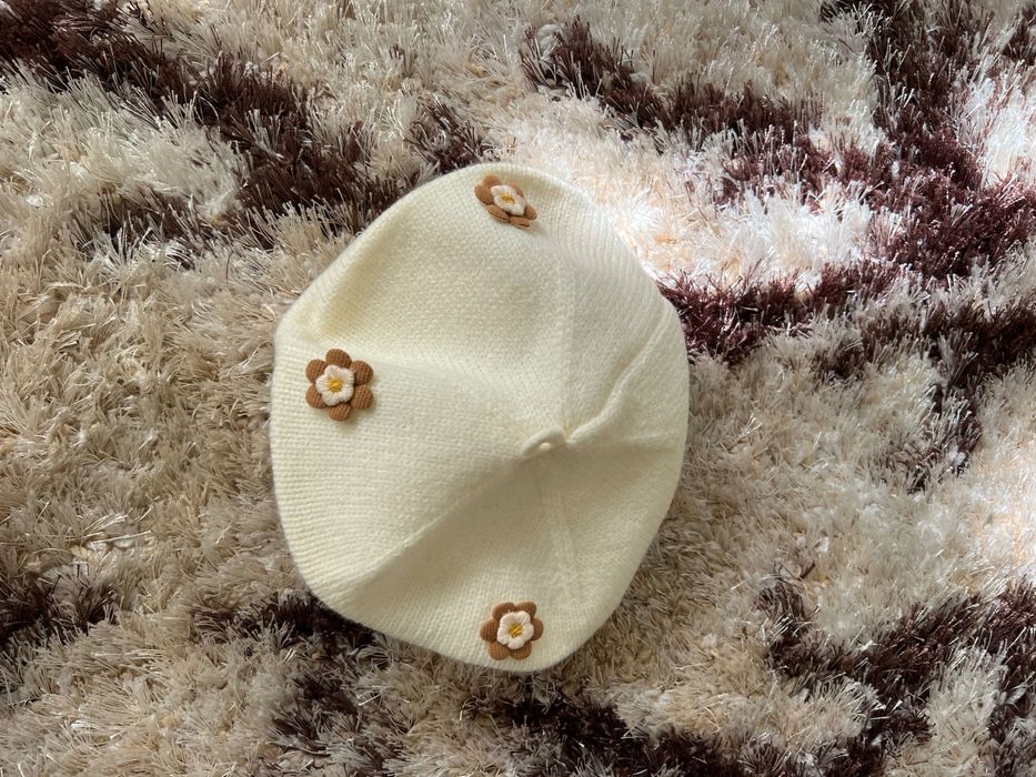 Бірет для дівчинки