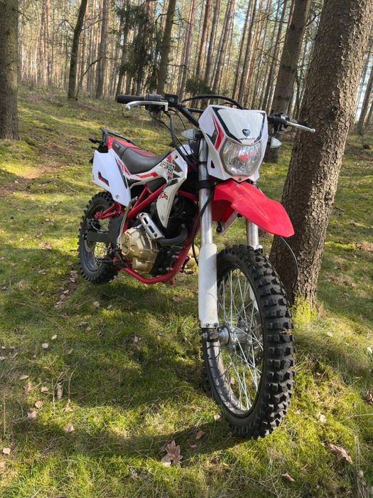 Cross Defender 150 RR