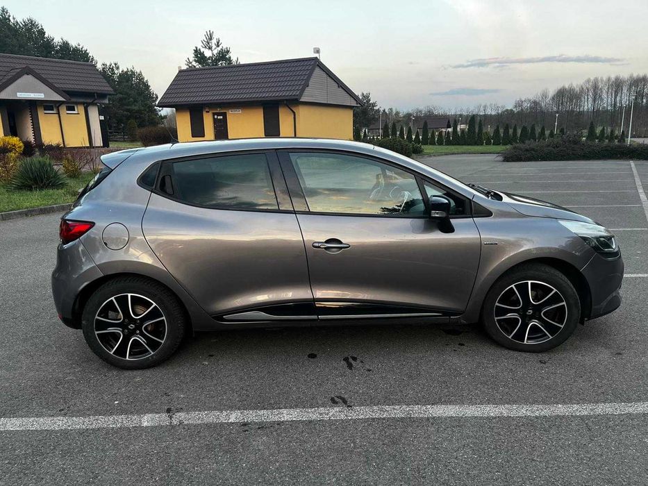 Renault Clio super stan