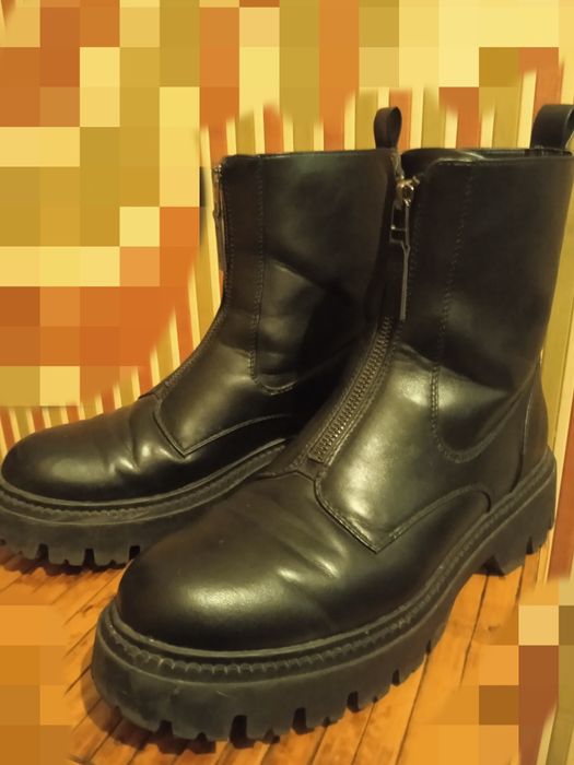 Шкіряні черевики 42р. Батільени