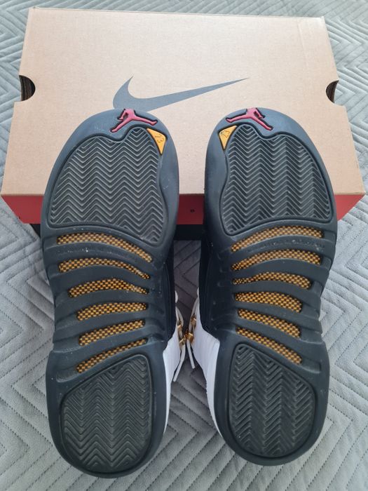 Buty JORDAN 12 RETRO r. 39