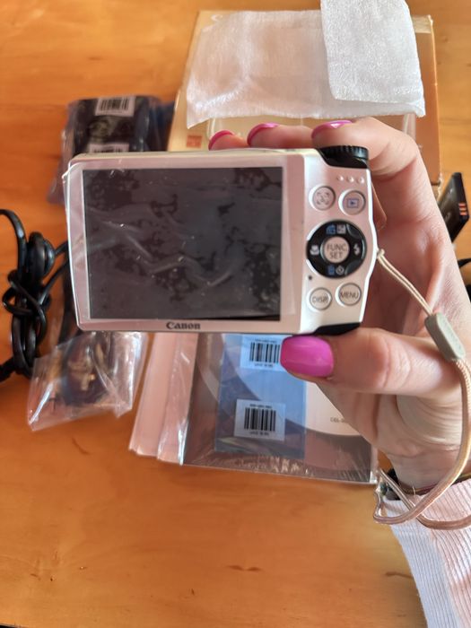 Canon PowerShot A3300 IS