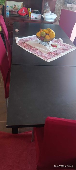 Mesa de cozinha de abrir co seis cadeiras