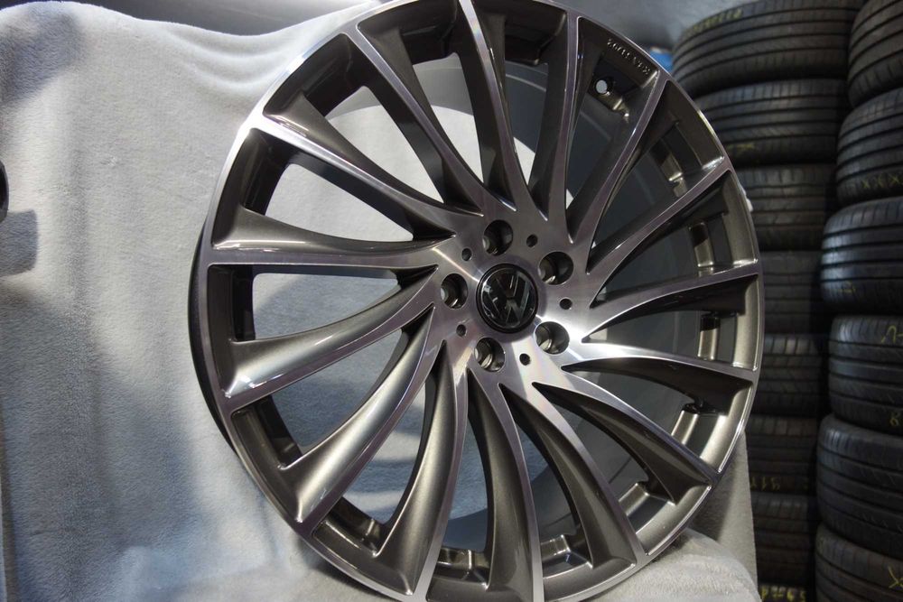 Nowe Alufelgi 19" 5x112 Vw Golf R R32 Phaeton Cupra Formentor Graf 723