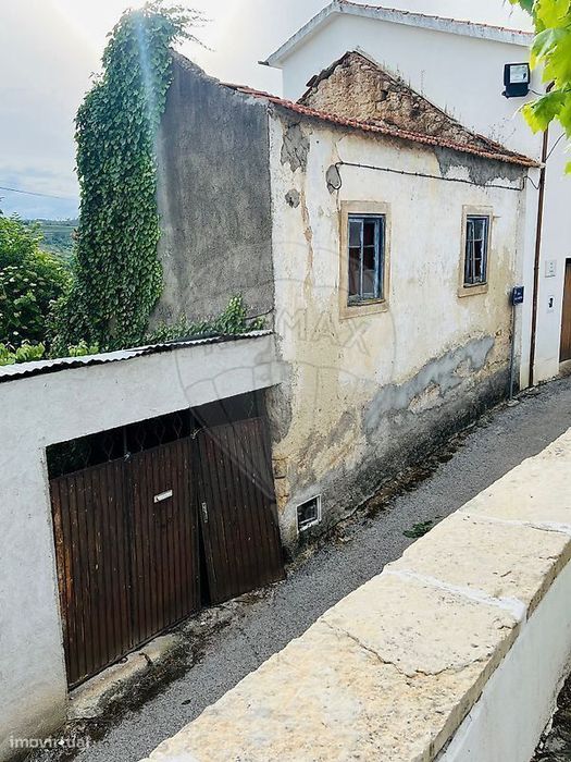 Moradia T1 à venda em Miranda do Corvo