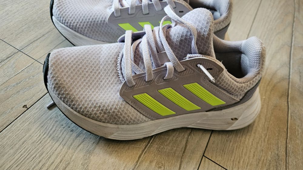 Buty Adidas rozm .38 cena 40zł