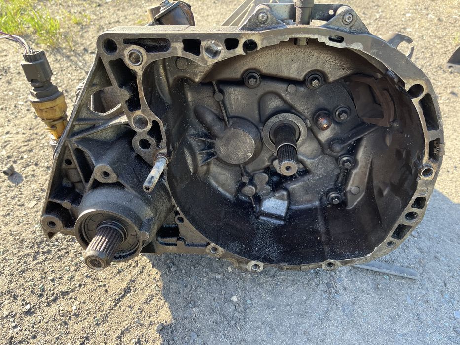 Skrzynia biegow dacia sandero 1,4 mpi