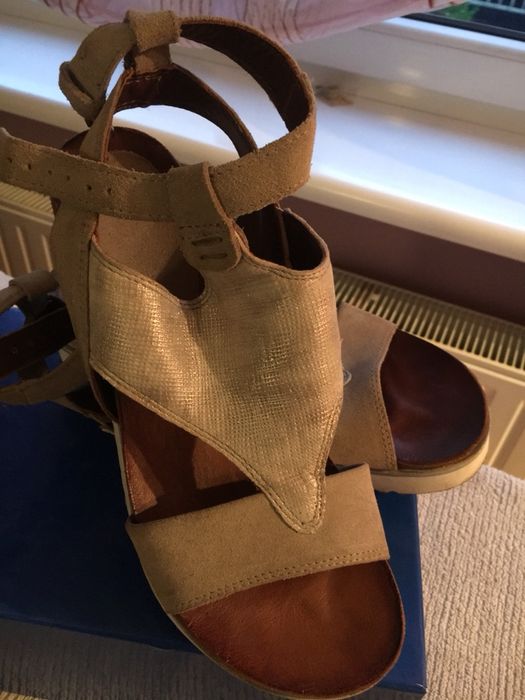 Sandalki Mjus 39