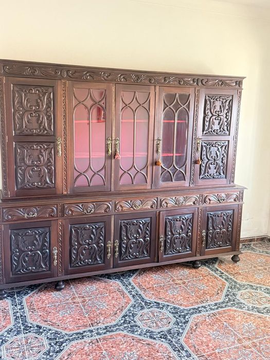 Móvel de Sala Antigo em Madeira