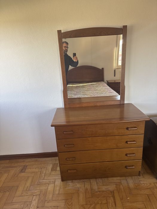 Cama Casal mesinhas de cabeceira