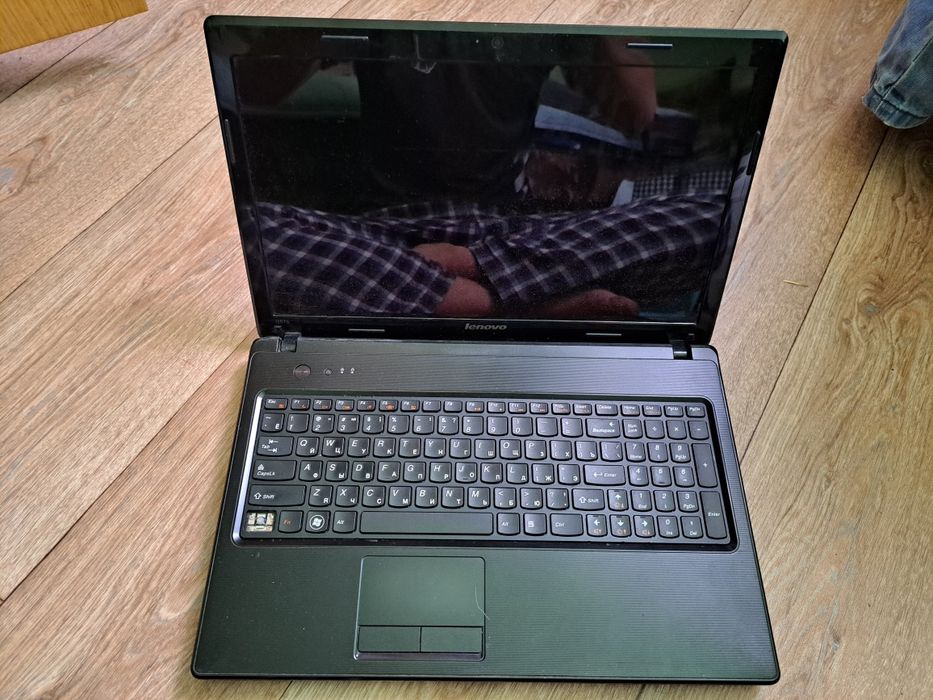 СРОЧНО ПРОДАМ!!! 4 ноутбука( розборка)