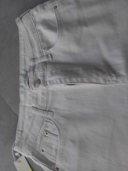 Spodnie jeansy nowe białe