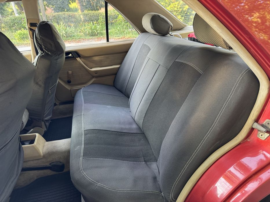 Mercedes-benz c-class 1987
