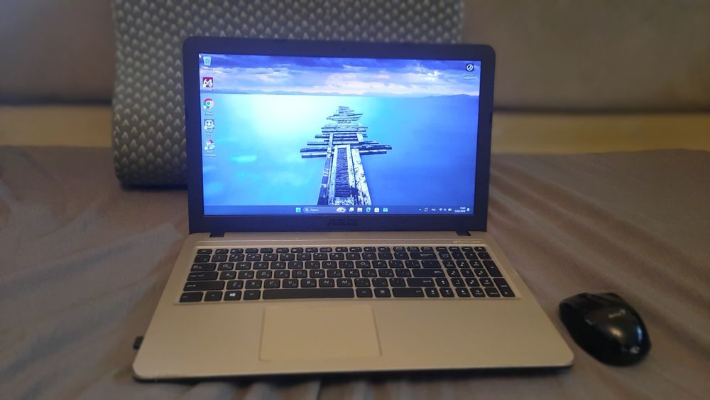 Asus ssd 240, 4 ядра,  акб 3 часа