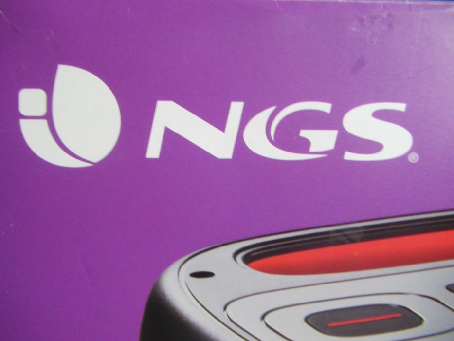 Caixa de som / coluna portatil como nova