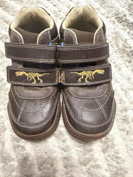 Чоботи ботинки  кросівки clarks ecco geox 27