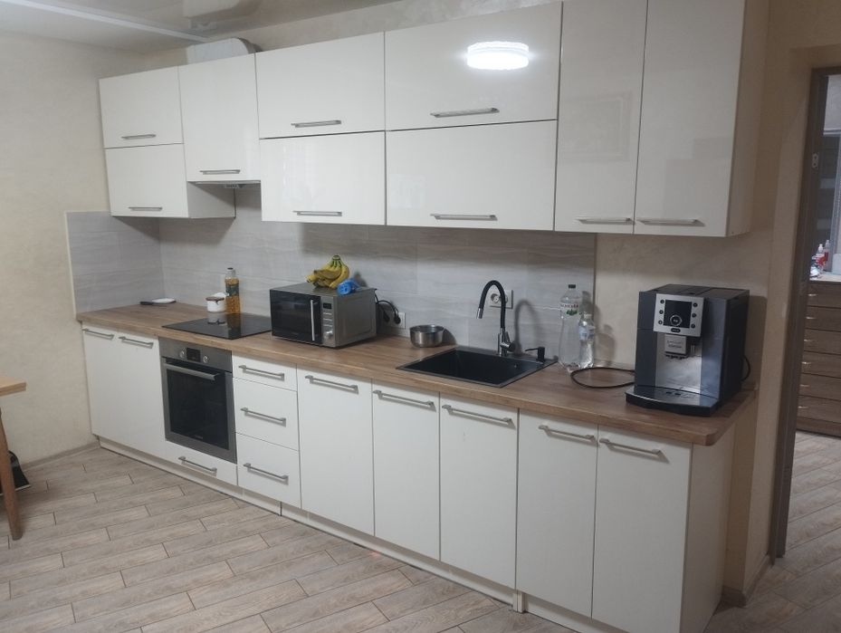 Продається будинок з ремонтом с.Солонка вул.Коновальця 10а