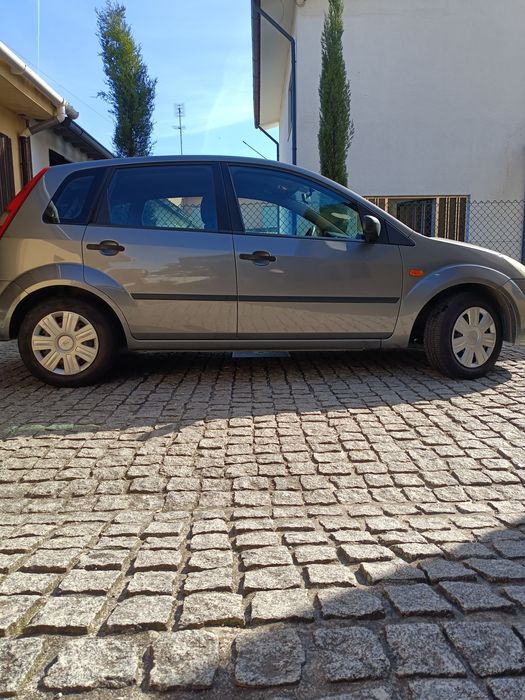 Ford Fiesta 1.4 TDCI 2004 5 lugares