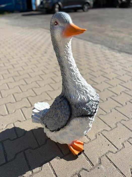 Figura ogrodowa Gęś Szara