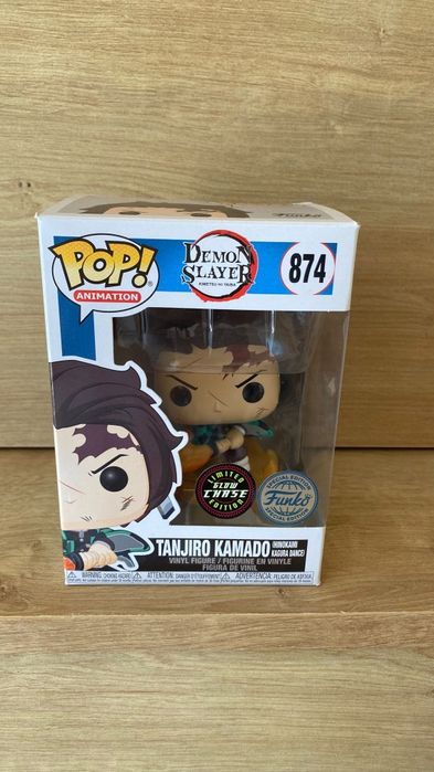Funko Pop! Demon Slayer: Tanjiro Kamado (Hinokami Kagura Dance) Glow Chase