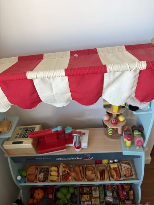 Mercearia de brincar com rodas