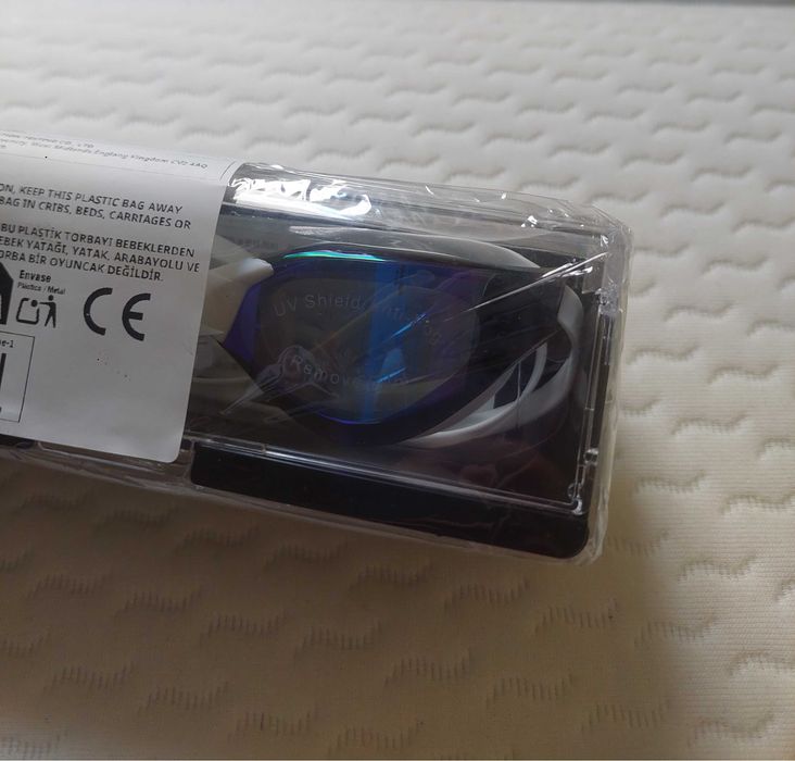 Profesjonalne okularki do pływania