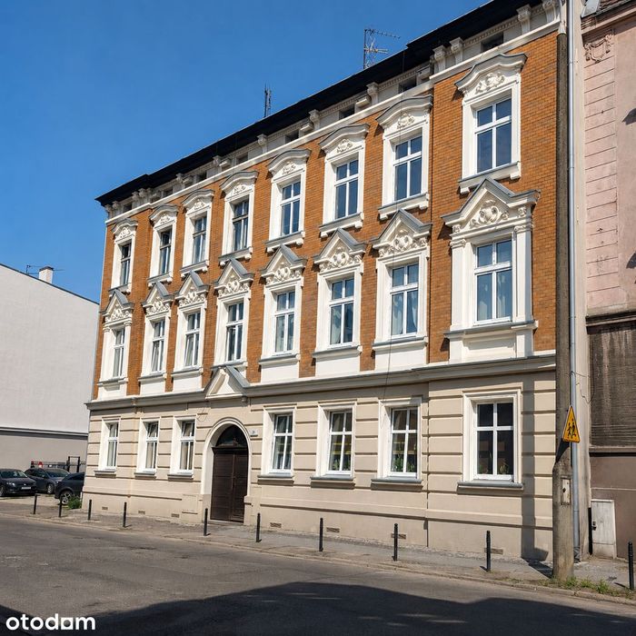 2 pokoje w odnowionej kamienicy | osobna kuchnia | 43,72 m2 | 2 piętro