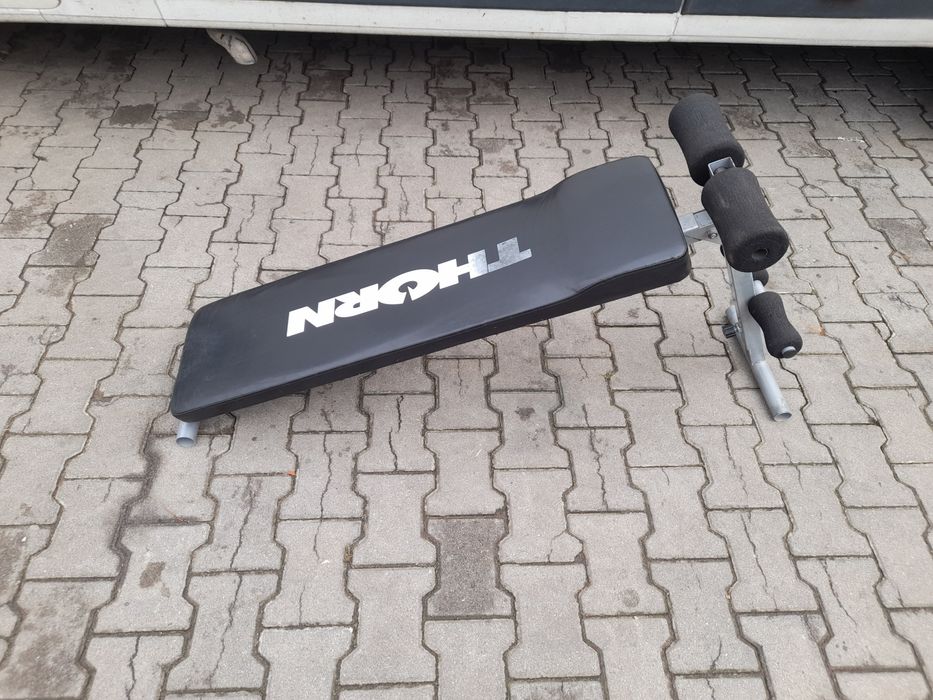 Ławeczka do brzuszków