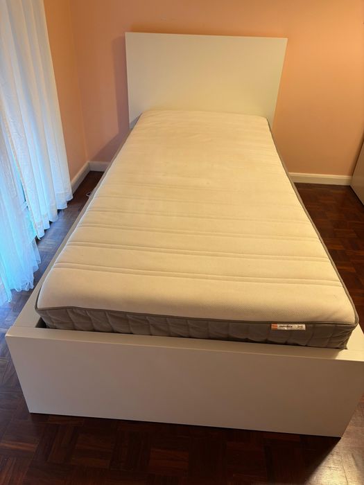 Cama indivudual Ikea Malm otimo estado