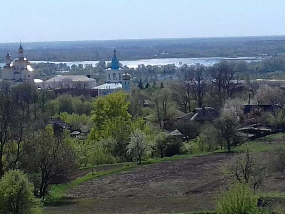 Продаеться 2-х кімнатна квартира.