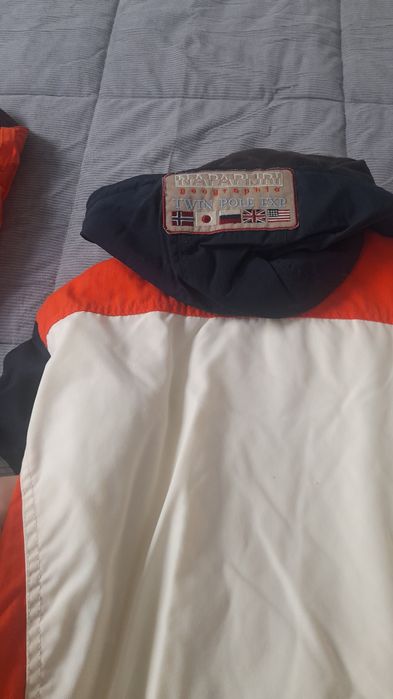 Fato de ski  Napapiri com luvas e gorro NOVO