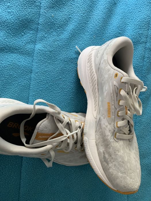 Tenis Brooks , modelo adrenaline gts 23