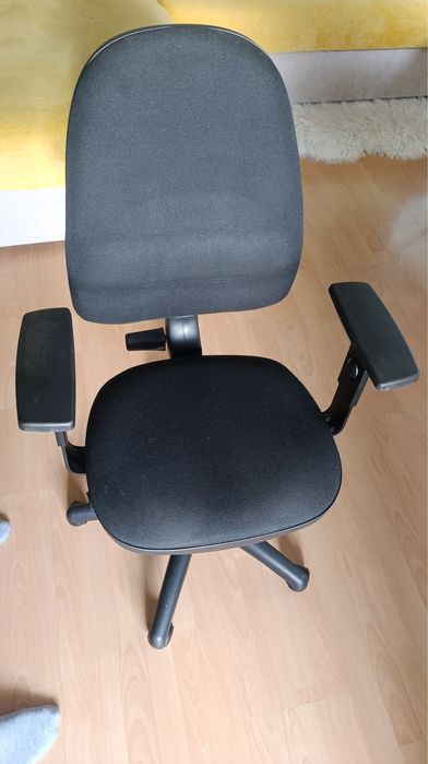 Fotel biurowy / krzesło obrotowe