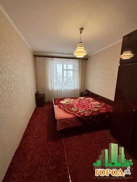 Продаж 4 кімнатної квартири бульвар Шевченка