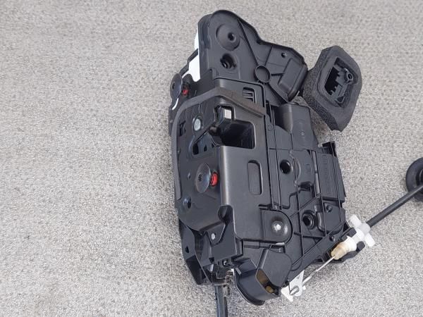Fechadura / fecho porta frente esquerdo VOLKSWAGEN Polo (6R, 6C)
