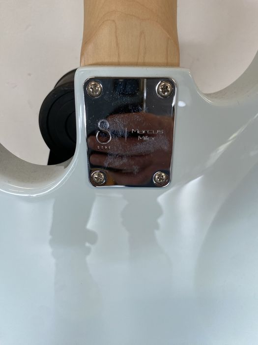 Baixo elétrico Sire Marcus Miller V3P-4
