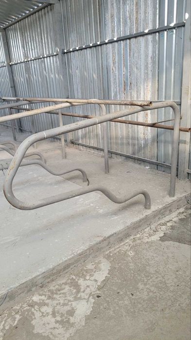 Бугель для коровника;