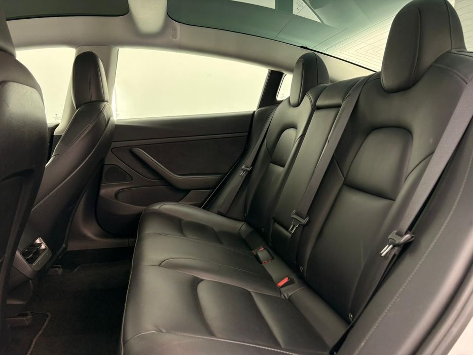 Tesla Model 3 Standard RWD Plus