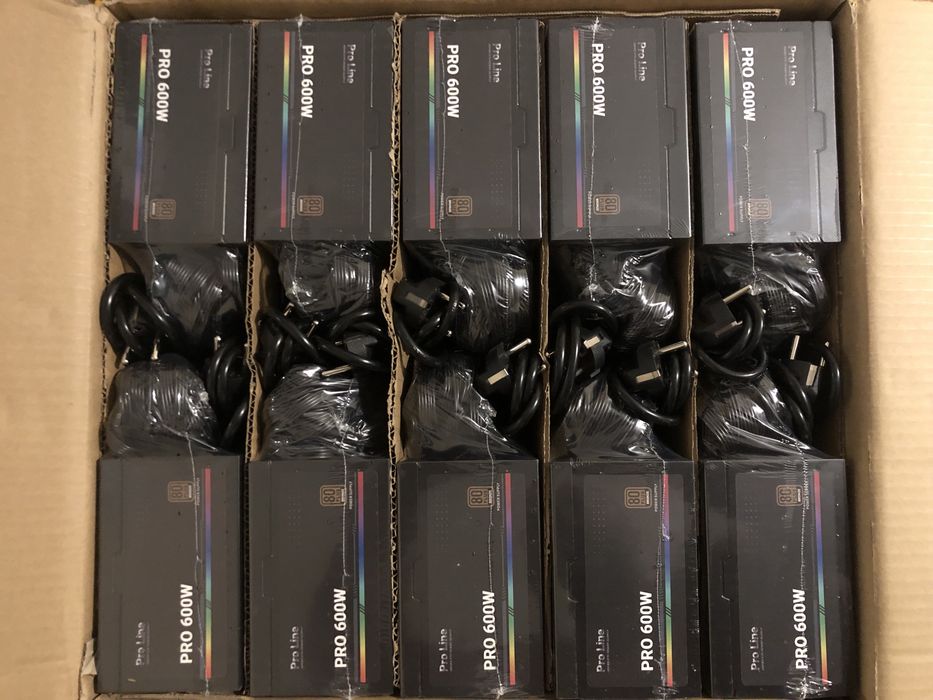 Блок питания Pro Line (ATX 600W / 80 PLUS Bronze) для геймерских ПК.