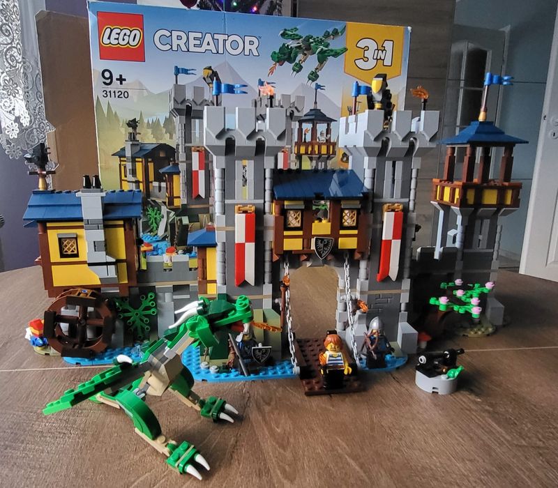 Lego 31120 Zamek średniowieczny