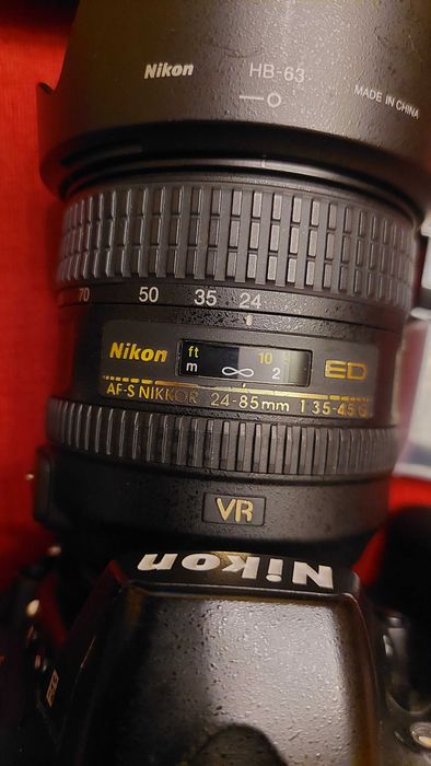 Lentes e flash Nikon full frame impecável