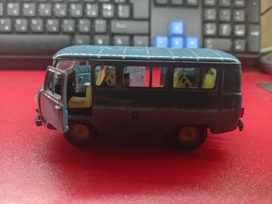 УАЗ 452 Буханка Модель автомобиля СССР 1:43