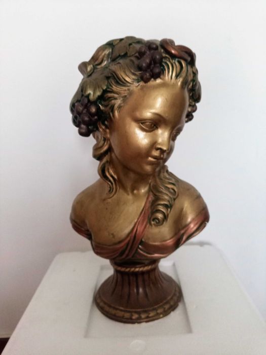 Estatueta Busto filha Deus Baco em gesso dourado c/ patine 42 cm Alt