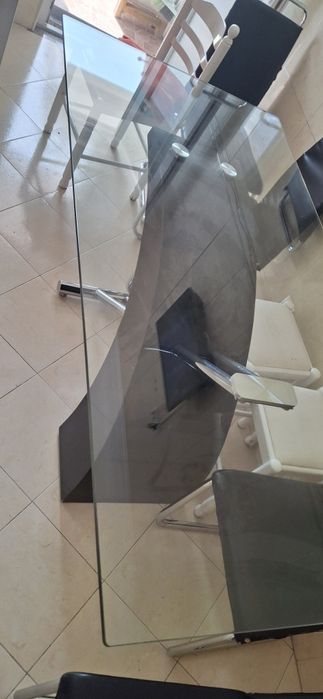 Mesa em vidro retangular